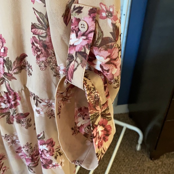 Torrid sheer button up tunic top with roll up sleeve option - Picture 5 of 5